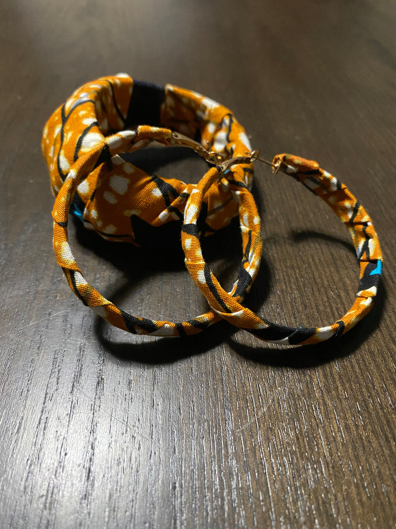 Merry (caramel) bracelet and earrings set
